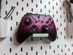 ikea skadis xbox one controller holder with lip